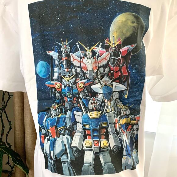Uniqlo Mobile Suit GUNDAM 45th Anniversary UT Graphic T-Shirt in White - Picture 9 of 14